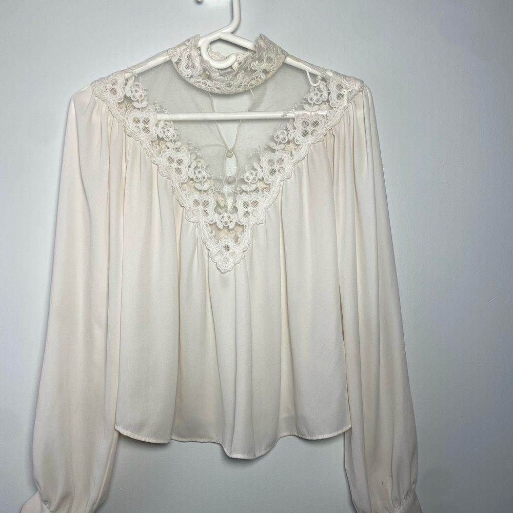 Forever 21 Ivory Vintage Y2K Victorian Design Sheer Lace Detail Blouse